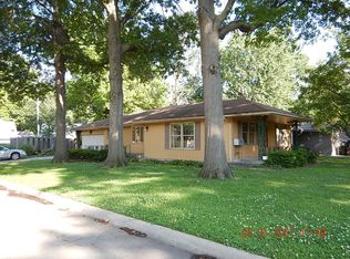 1800 SW Randolph Ave, Topeka, KS 66604