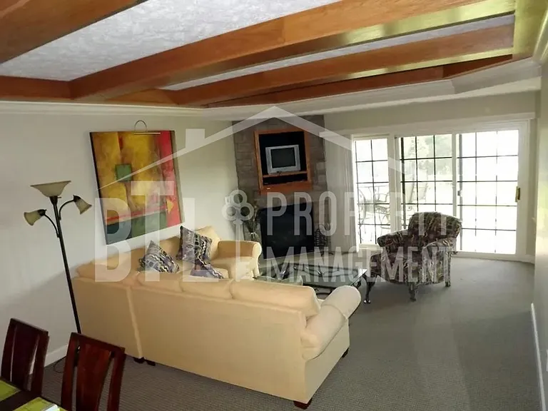 250 Lakewood Dr #6203 — Photo 6
