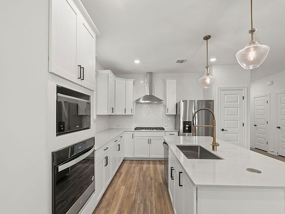 Spacious Kitchen