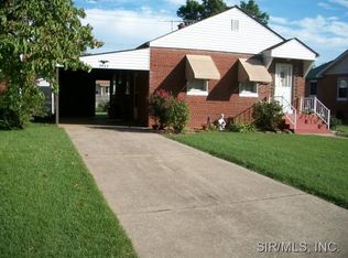 2932 Grand Ave, Granite City, IL 62040