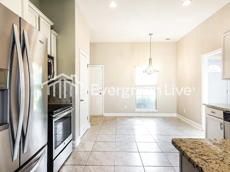 212 Hillcrest Dr — Photo 10