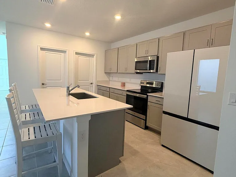 1707 Colebrook Cir SW — Photo 8