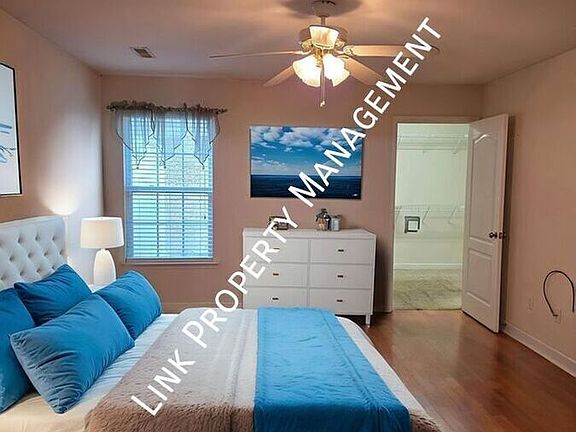 4th image of 21 Sheila Gail Ln