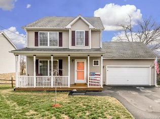 39 Botsford St, Meriden, CT 06451