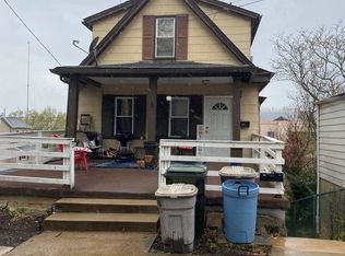651 6th St #1, Oakmont, PA 15139