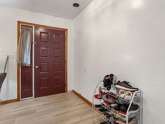 2nd image of 455 Hickory Dr