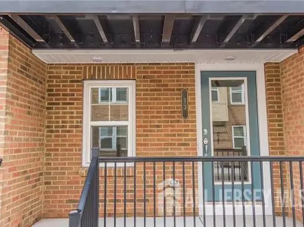 13 Bond St, North Brunswick, NJ 08902