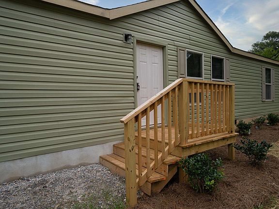3rd image of 1040 Riverwoods Dr