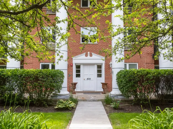 809 E Miner St Unit 1B, Arlington Heights, IL 60004