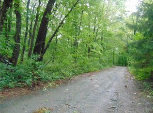 24 Woods Ln, Barto, PA 19504