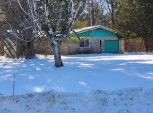 W11013 Riverside Rd, Marion, WI 54950