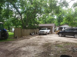 146 Scout Rd, Jones Creek, TX 77541