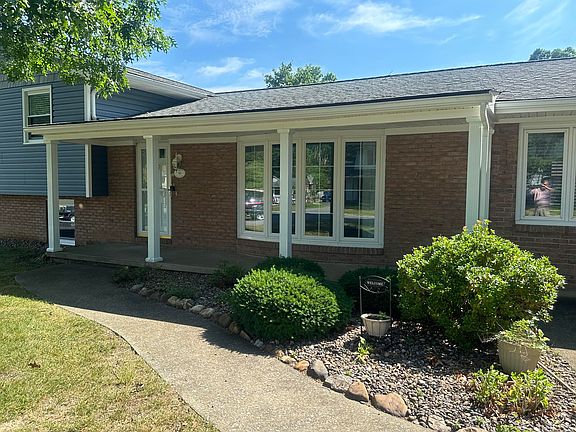 3rd image of 101 Ferrol Ave