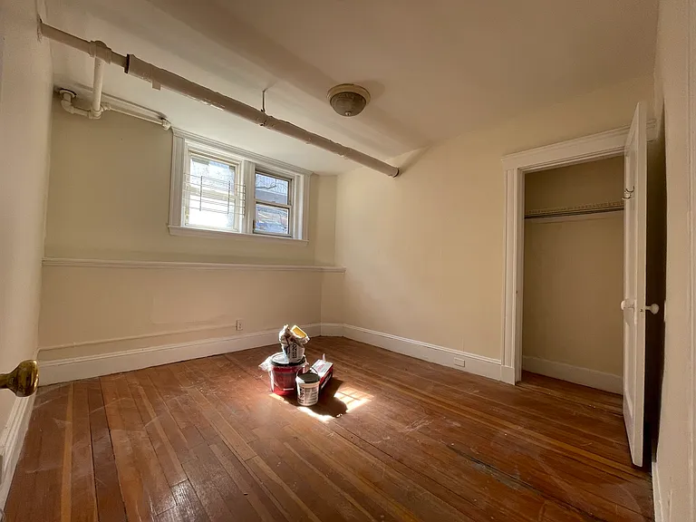 17 Barrows St #B — Photo 4