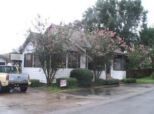 156 Saint Peter St, Raceland, LA 70394