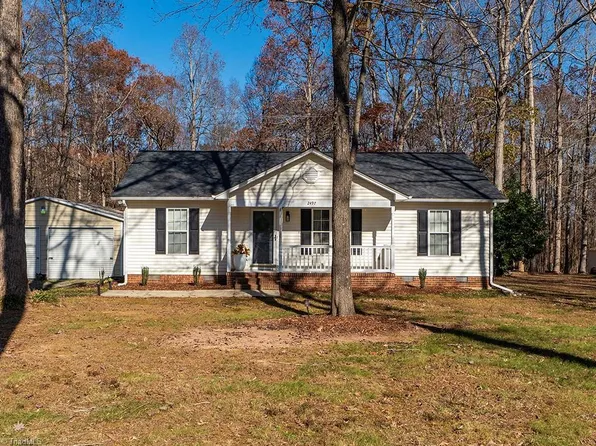 2497 Adams Farm Ct, Snow Camp, NC 27349