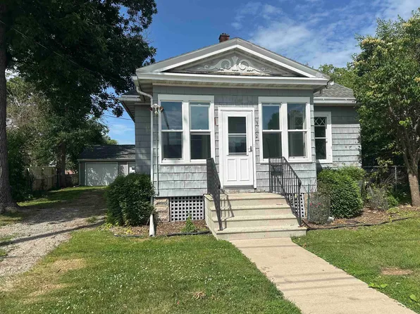 312 E Franklin Ave, Neenah, WI 54956