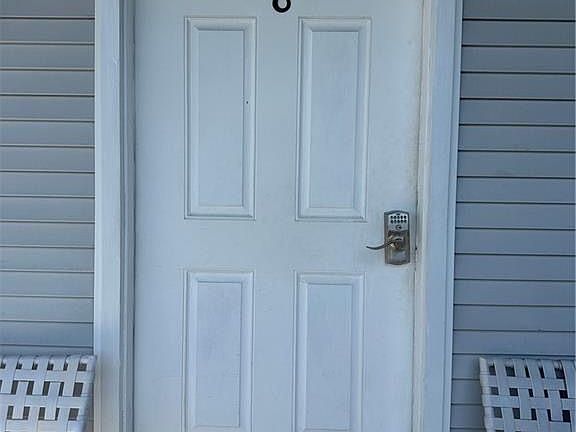 2nd image of 53 Winnapaug Rd #8