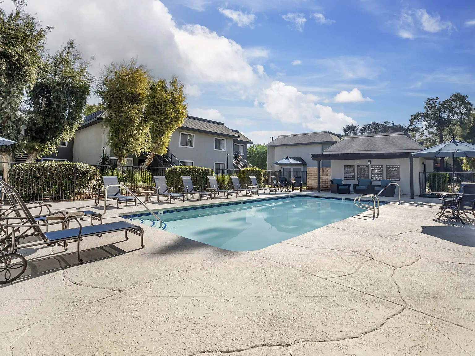 Riverwalk Landing Apartment Homes — Photo 1
