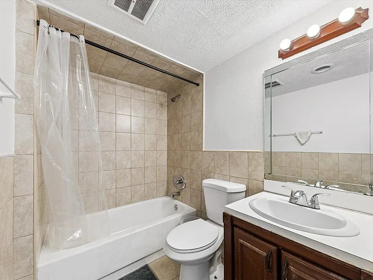 4156 Inverrary Dr — Photo 14