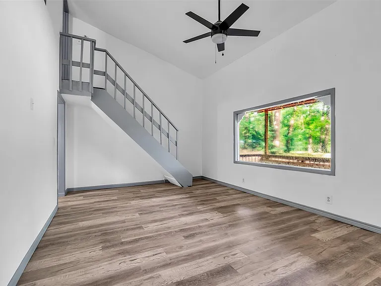 1381 Harrell Rd — Photo 12