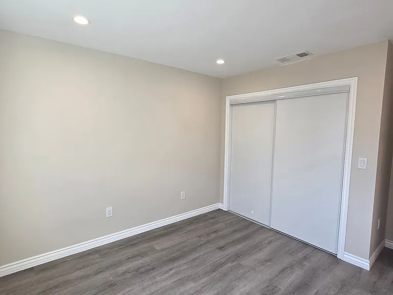 5546 Sulphur Dr — Photo 13