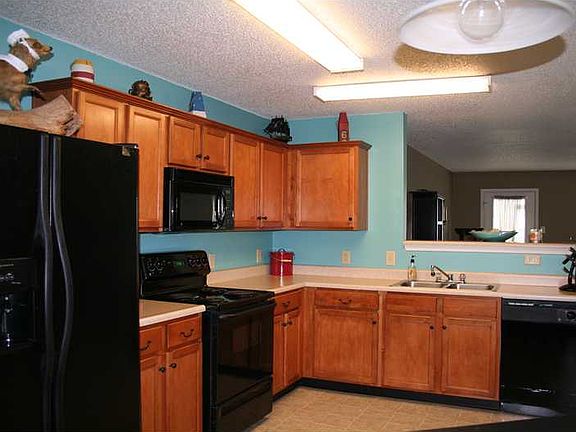 5th image of 204 Creekview Dr