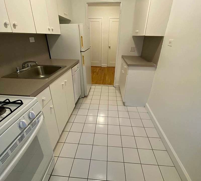 1st image of 82-24 135th St #E4