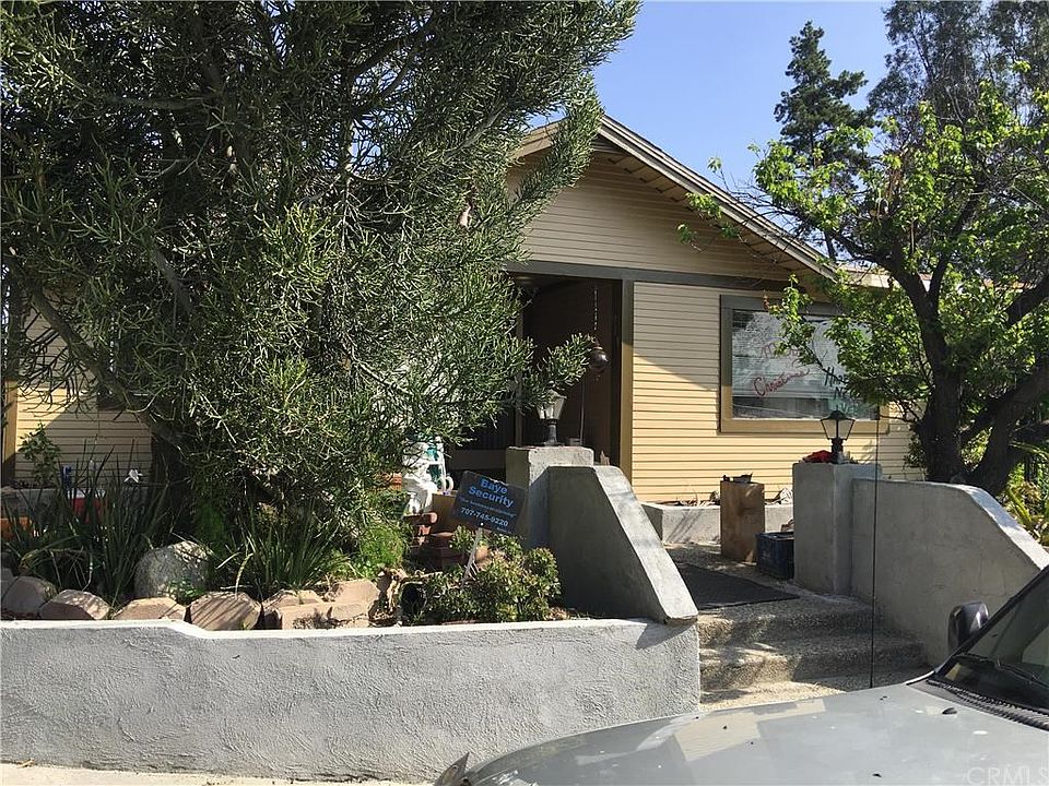 1st image of 914 Mayo St
