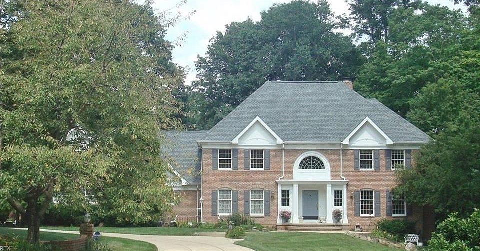 1st image of 375 Beechnut Hill Dr