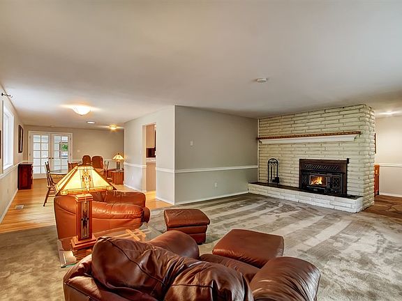 4th image of 16520 191st Pl NE