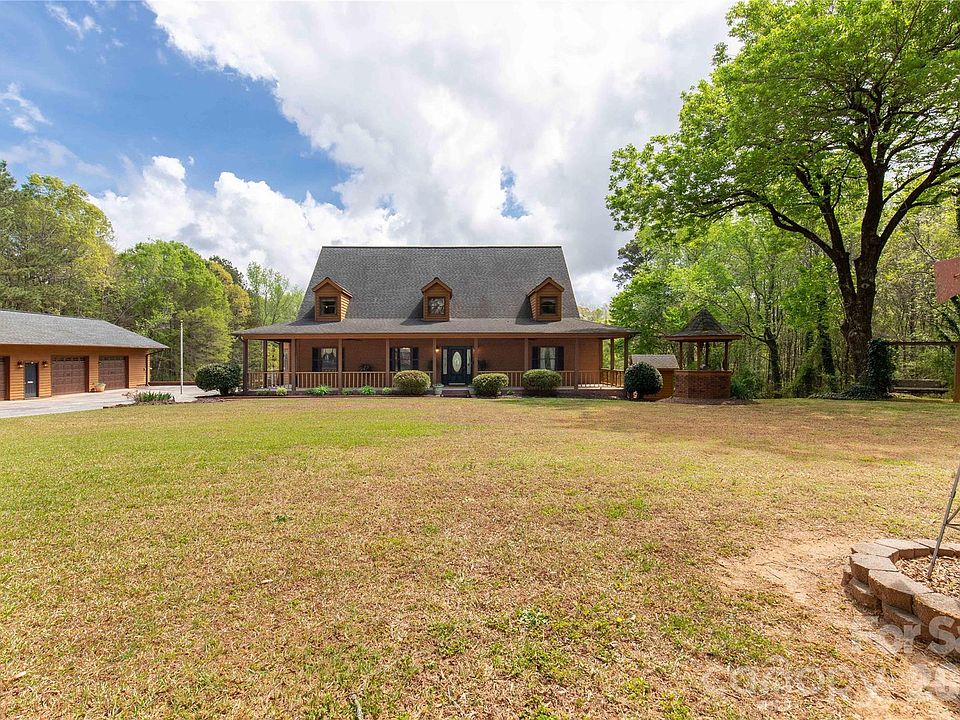1st image of 529 Langley Rd