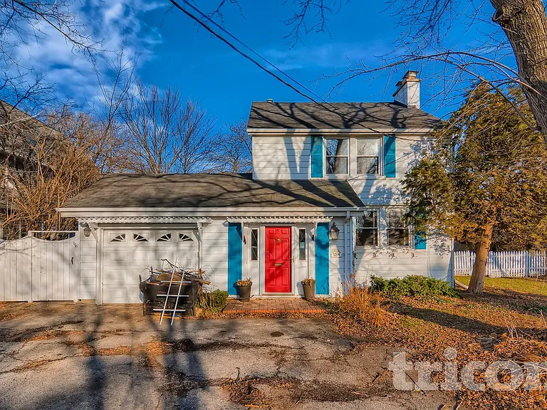 1314 Glenview Rd — Photo 2