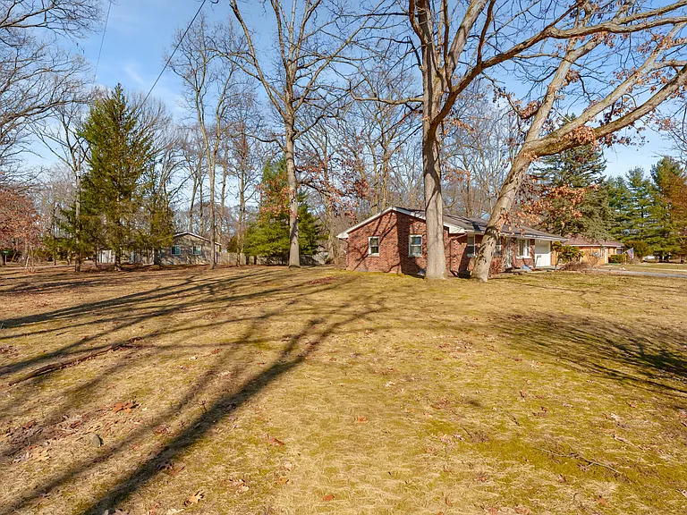 2109 Prosperity Dr — Photo 25