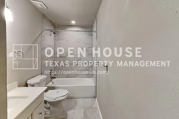 6917 Lincolnshire Ln — Photo 18