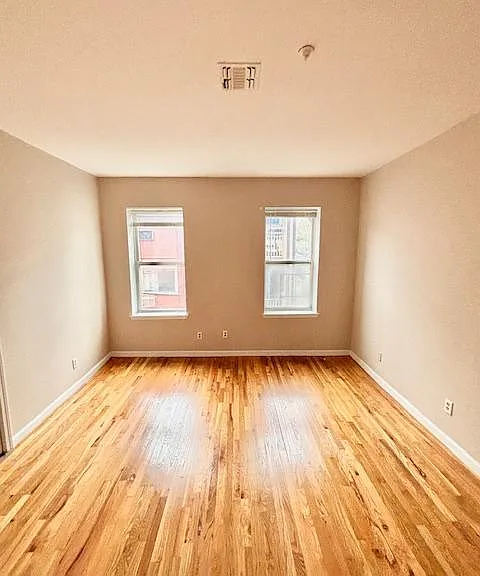 364 White St #11 — Photo 9