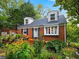 930 Olmstead Rd, Baltimore, MD 21208