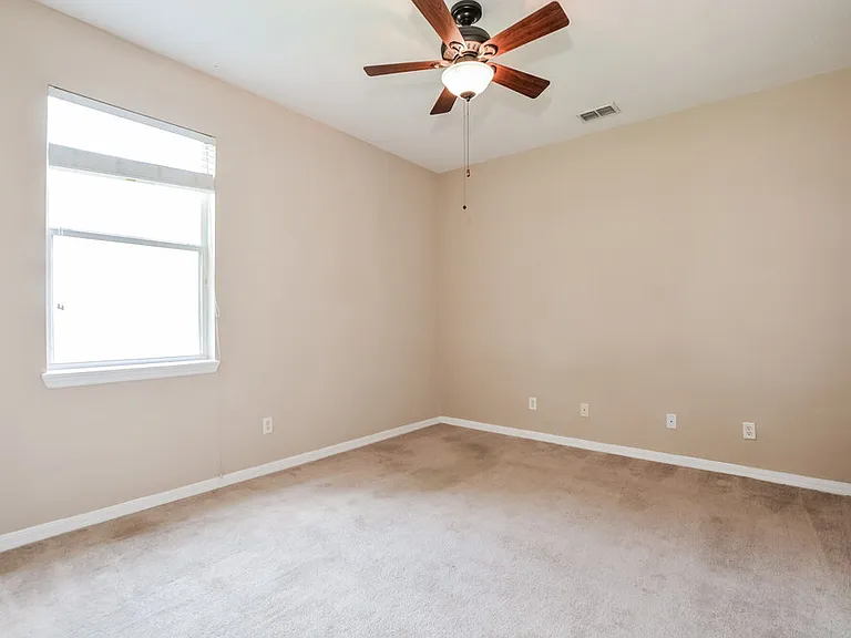 1814 Madison Ivy Cir — Photo 12