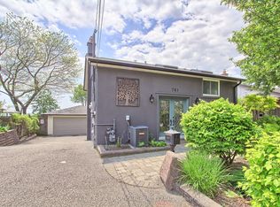 781 Stone St, Oshawa, ON L1J1A4