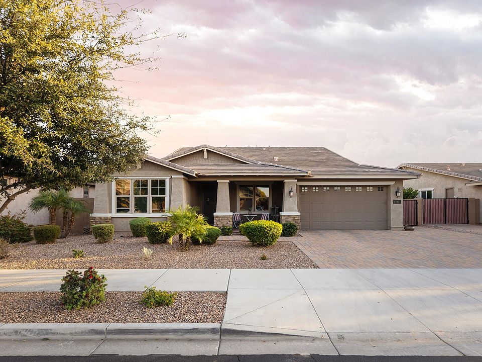 1st image of 22121 E RUSSET Road