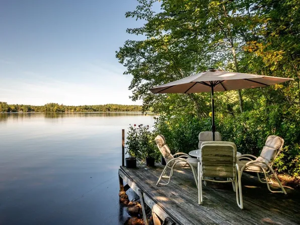 396 Mica Point Road, Barrington, NH 03825