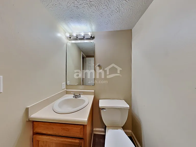 8420 Brook Pointe Ct — Photo 8