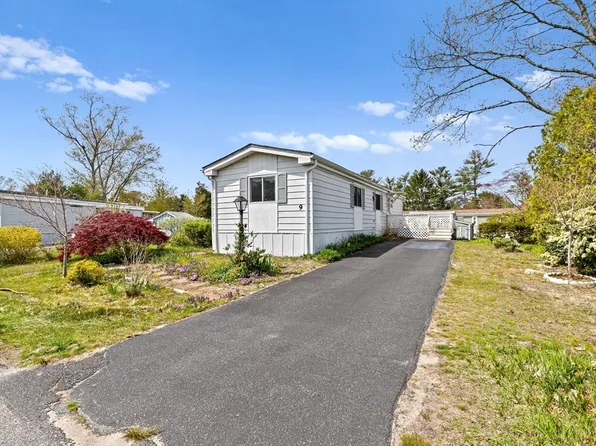 9 Washington Park, Carver, MA 02330