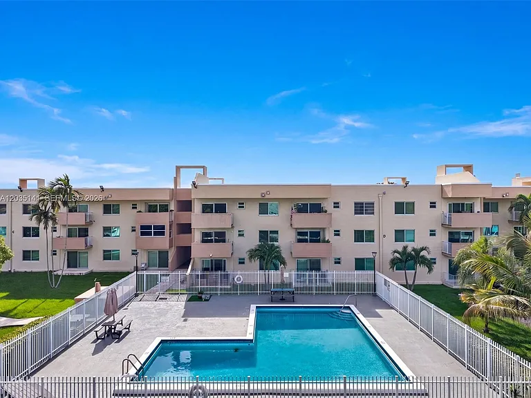 10300 Coral Way #C25 — Photo 29