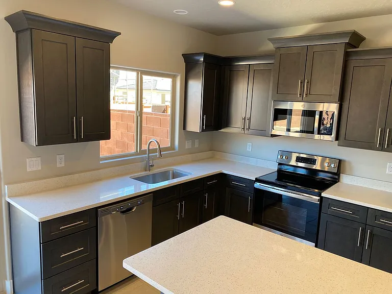 Red Mountain Vista Town Home — Photo 1