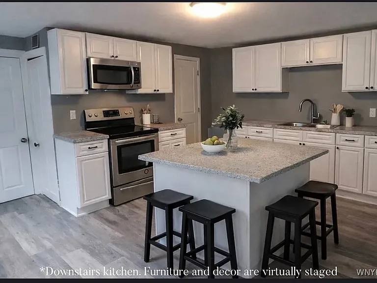200 W Tupper St #1 — Photo 28