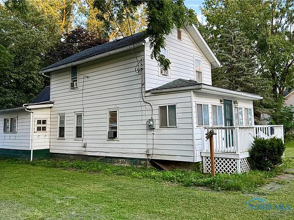 3rd image of 616 N Grove St