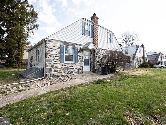 2nd image of 811 Springfield Rd