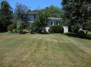 7531 Flint Hill Rd, New Tripoli, PA 18066
