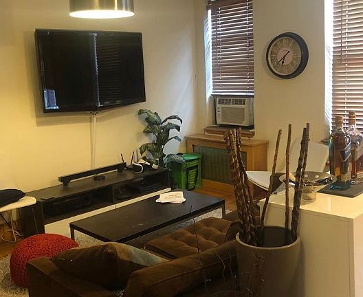 3rd image of 89 Macdougal St APT 4C